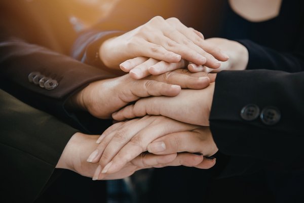 Hướng dẫn chi tiết tổ chức team building cho doanh nghiệp