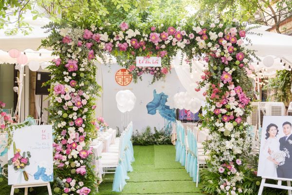 Lễ ăn hỏi miền Bắc và miền Nam khác gì? Nghi thức, lễ vật, chi phí tổ chức đám hỏi