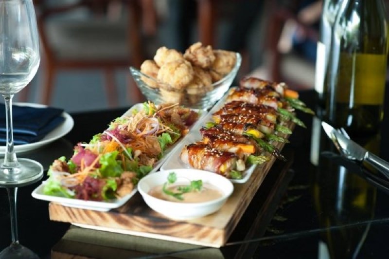 Mức giá tiệc cưới nhà hàng Riverside Palace sẽ cho những mẫu thực đơn tiêu chuẩn và bắt mắt nhất