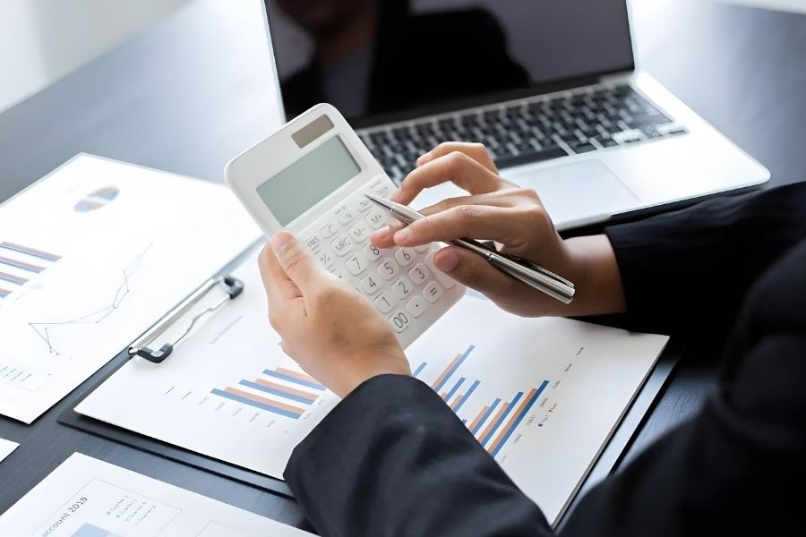 Dự trù ngân sách là bước quan trọng để đảm bảo tiệc tất niên diễn ra thành công