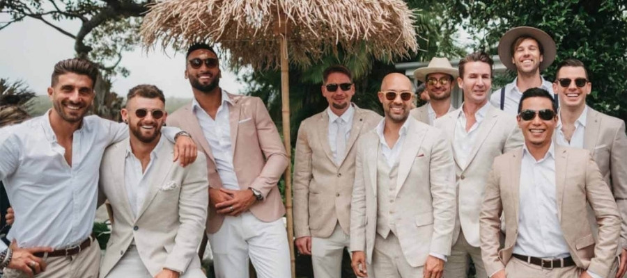 Hãy chọn sắc độ trong bảng màu dress code sao cho tôn da và phù hợp với phong cách cá nhân nhất