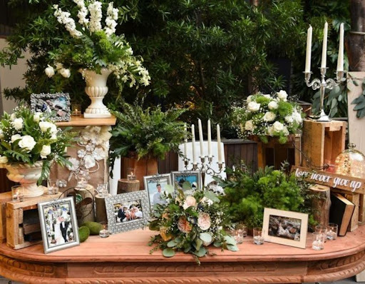 Kể câu chuyện tình yêu bằng cách trang trí bàn gallery thật đẹp