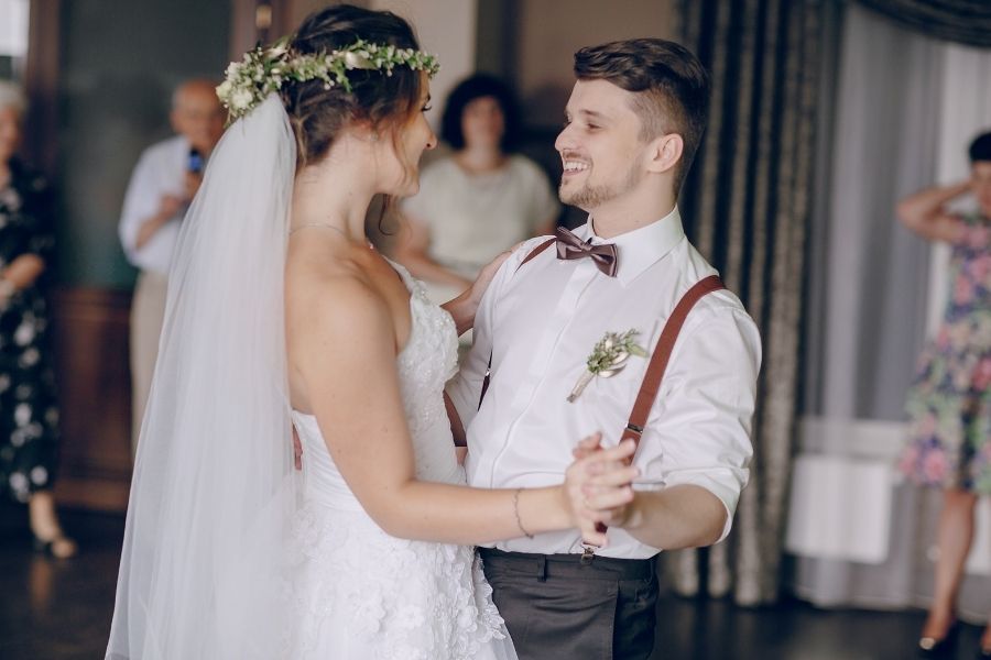 Luyện tập cho màn First Dance là một điều cần thiết mà các cặp đôi nên cân nhắc