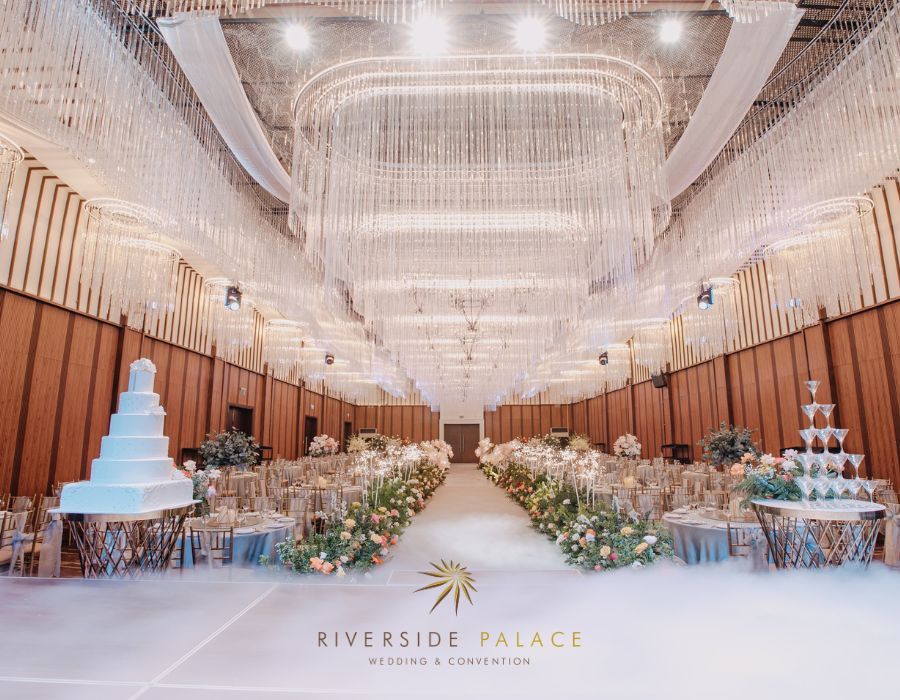 Riverside Palace là nhà hàng tiệc cưới mang phong cách sang trọng, đẳng cấp tại TPHCM