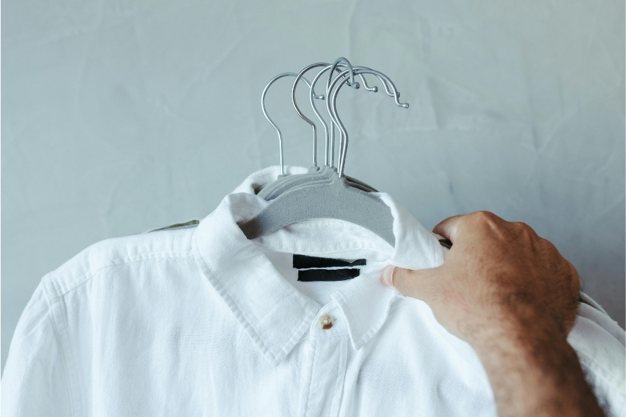 Tận dụng các item luôn có sẵn trong tủ để tiết kiệm chi phí trang phục