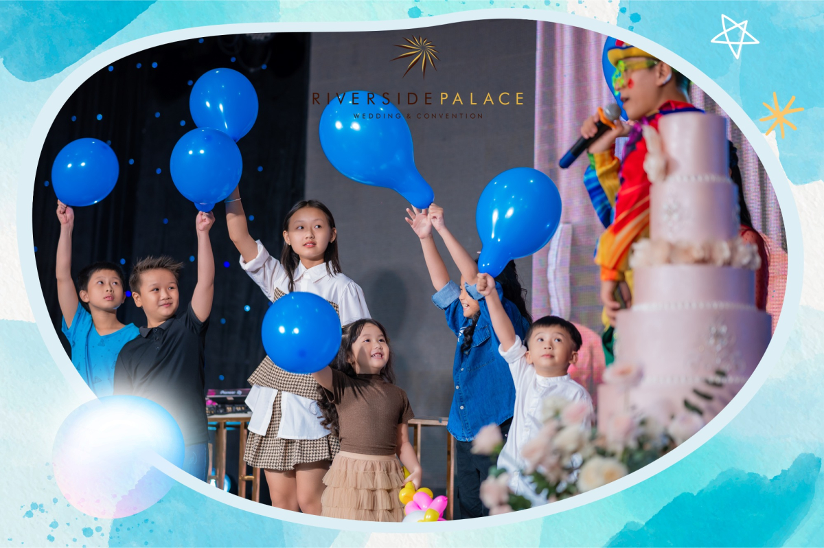 Trò chơi giúp bé vận động theo nhạc, phát triển cảm nhận nhạc và phối hợp động tác.