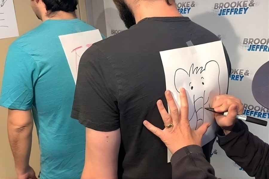 Trò chơi vẽ hình tiếp nối